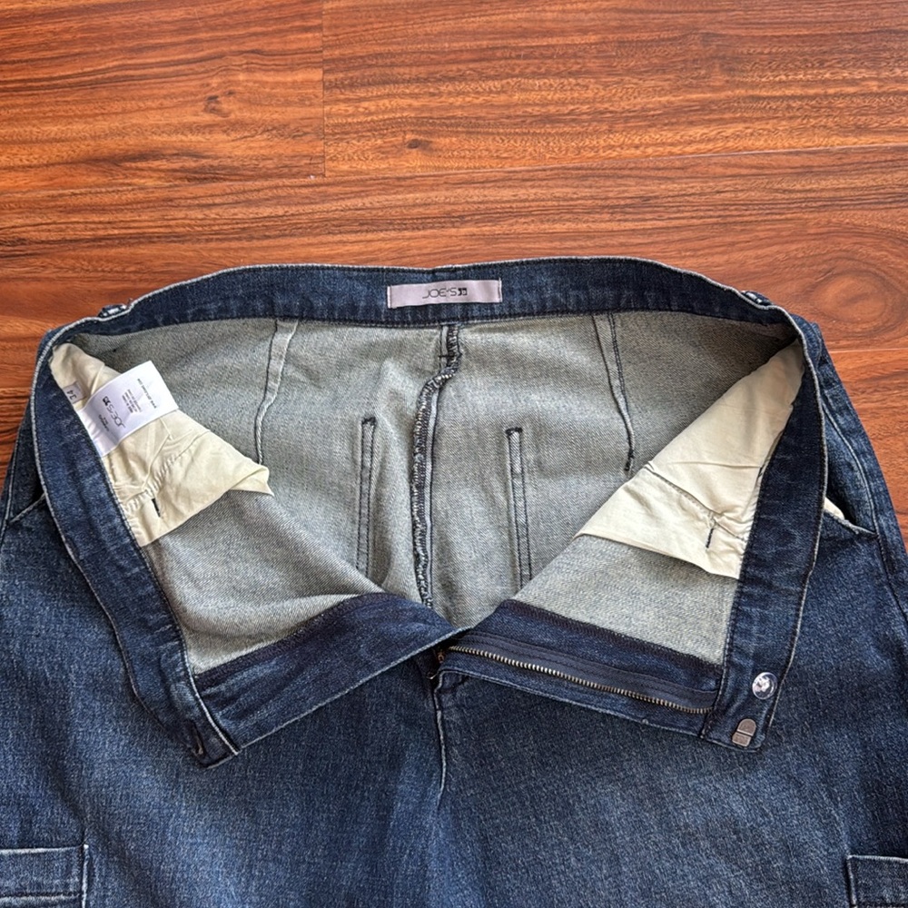 Joe's Jeans Dalia Cargo Jean Women's, size 34 - Picture 6 of 16